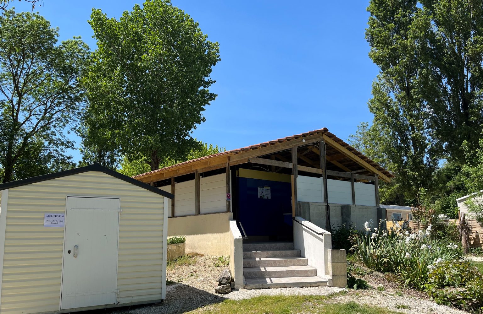 Sanitaires-camping-charente-maritime